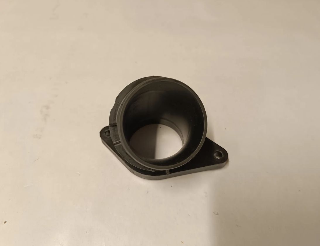 FORD USA Mustang 6 generation (2014-2024) Фланец на охладителната система 28529487