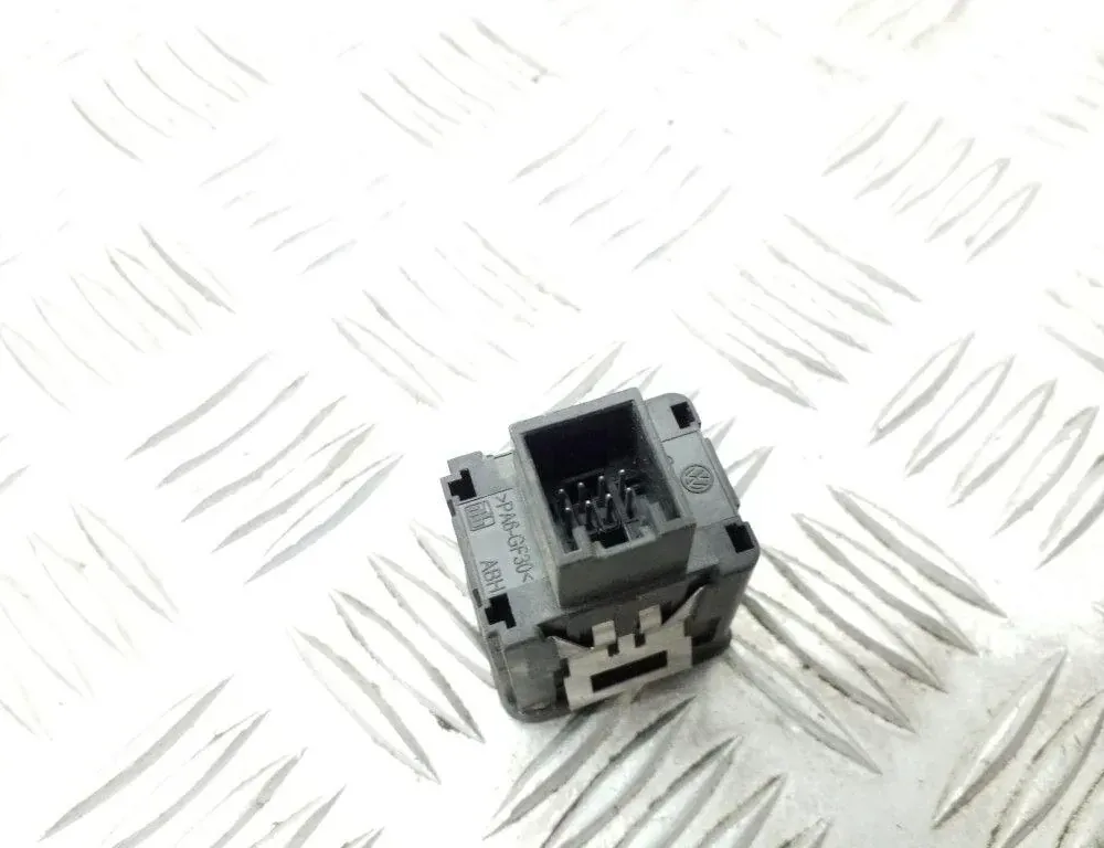 VOLKSWAGEN Passat B6 (2005-2010) Превключвател за регулиране на височината на фаровете 3C0941333A 34732637