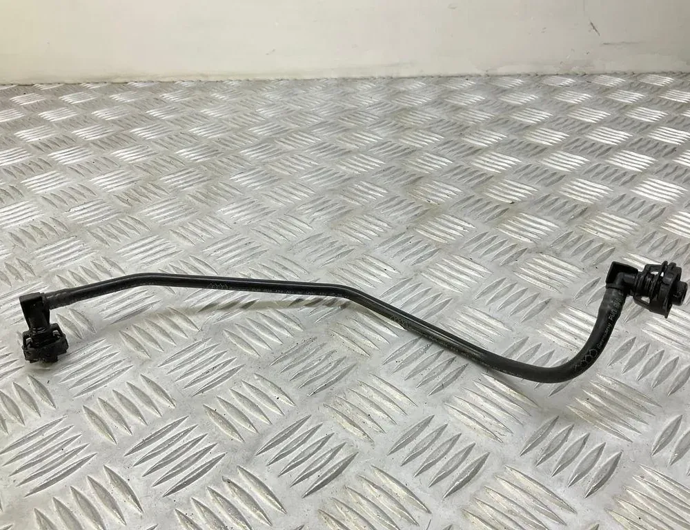 AUDI A4 B9/8W (2015-2024) Вакуумна тръба 8W0121081AK 34719206