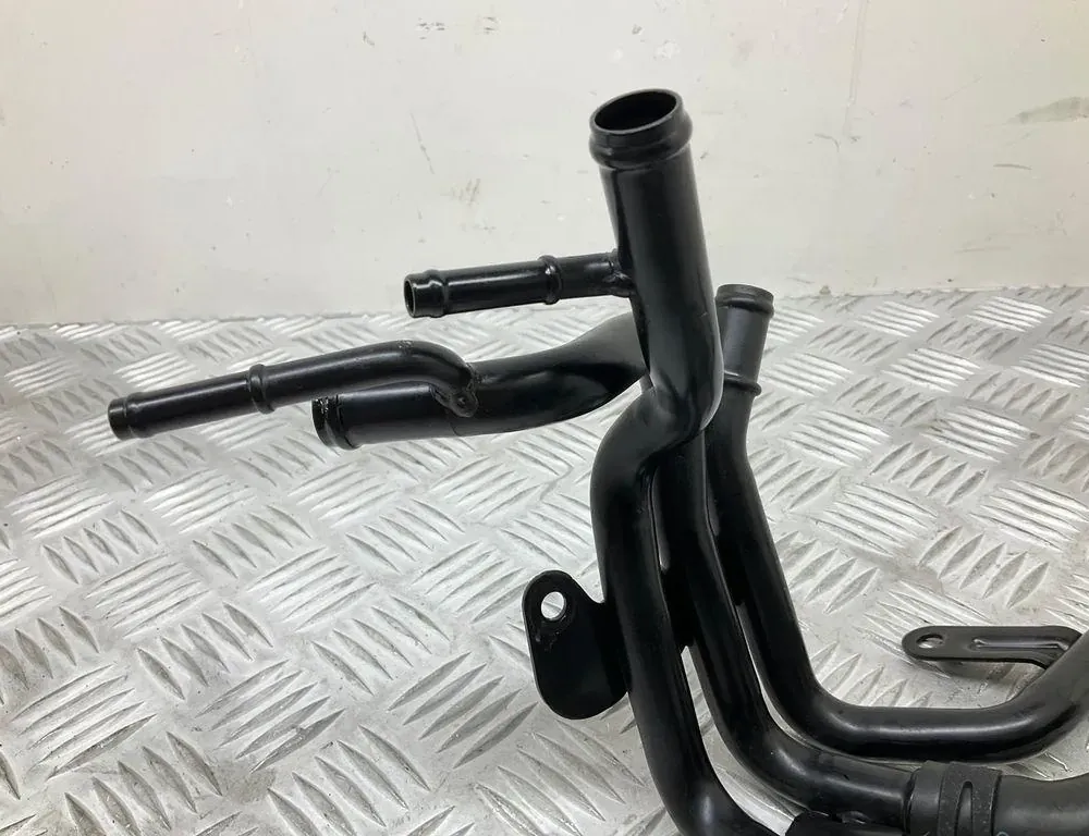 VOLKSWAGEN Tiguan 2 generation (2016-2024) Тръба за маркуч за охлаждаща течност 04L121101,04L121064AE 34731413