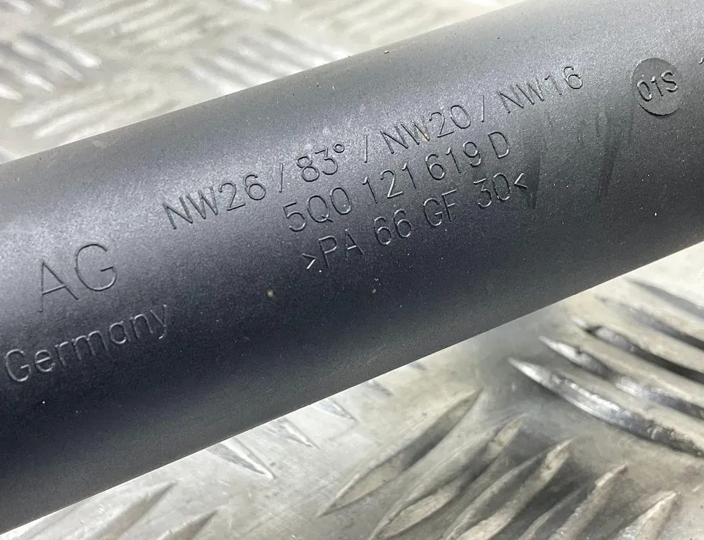 SKODA Octavia 3 generation (2013-2020) Тръба за маркуч за охлаждаща течност 5Q0122291BP,5Q0121619D,5Q0122051BJ 34747852