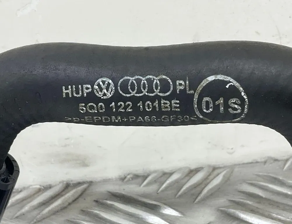 VOLKSWAGEN Golf 7 generation (2012-2024) Тръба за маркуч за охлаждаща течност 5Q0122101BE 34730007
