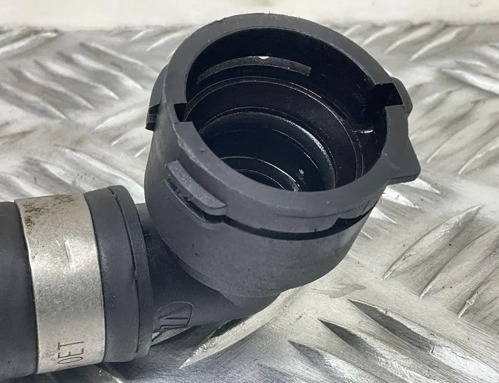 VOLKSWAGEN Golf 7 generation (2012-2024) Тръба за маркуч за охлаждаща течност 5Q0122101BE 34730007