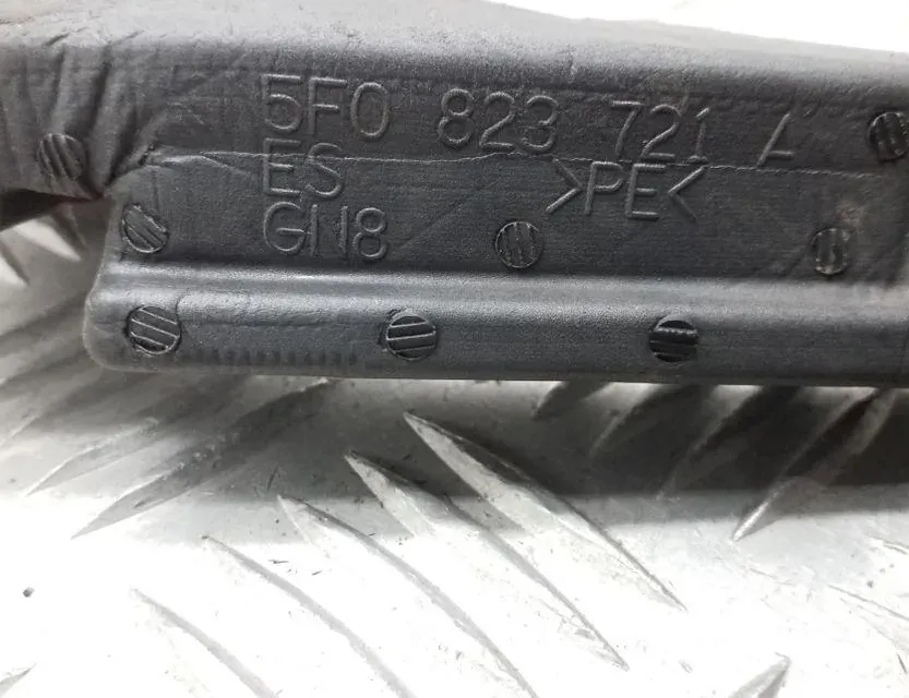 SEAT Leon 3 generation (2012-2020) Други части на тялото 5F0823721A 34728939
