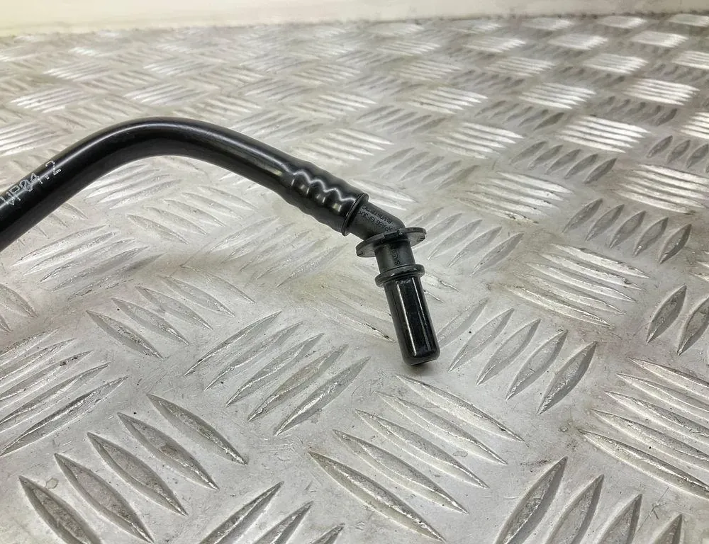 AUDI A4 B9/8W (2015-2024) Вакуумна тръба 8W0611931BD 34725662