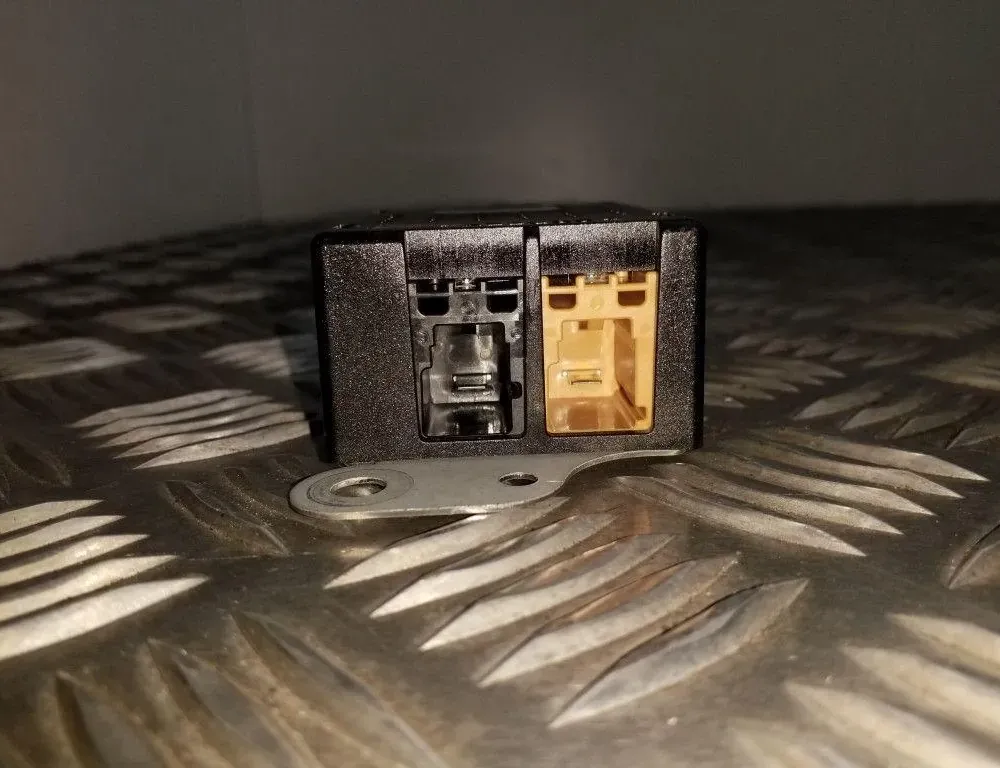 VOLKSWAGEN Golf 7 generation (2012-2024) Антенен усилвател с капак на багажника 5M0035570B 34731162