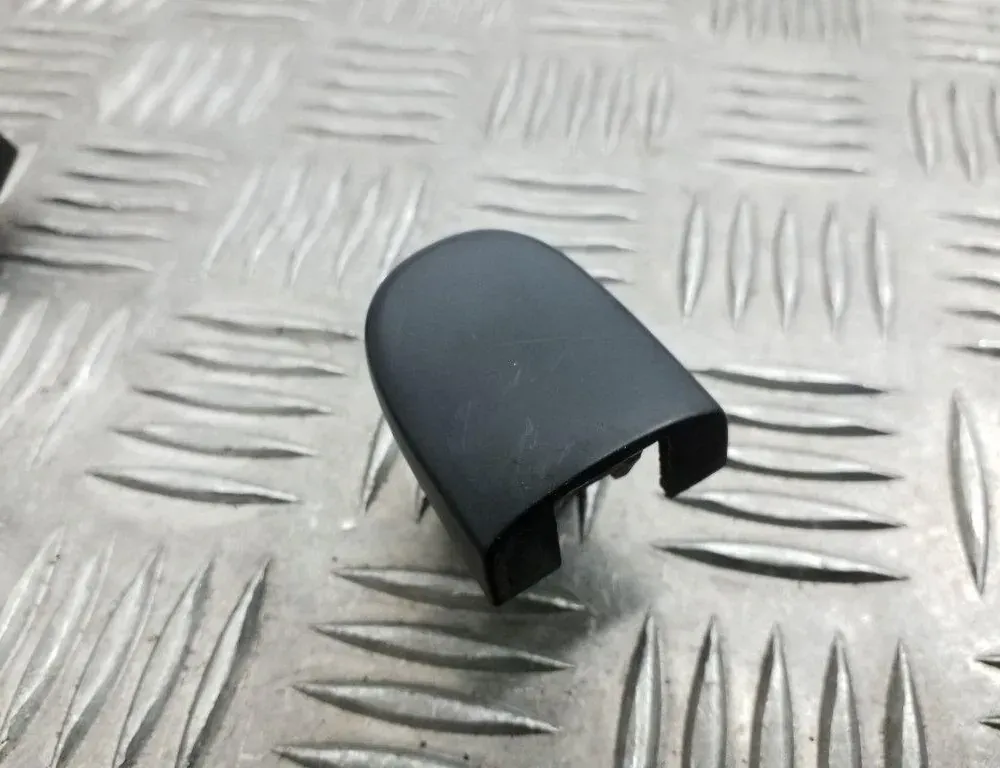 VOLKSWAGEN Polo 4 generation (2001-2009) Външна дръжка на лявата плъзгаща се врата 3B0837207 34733257