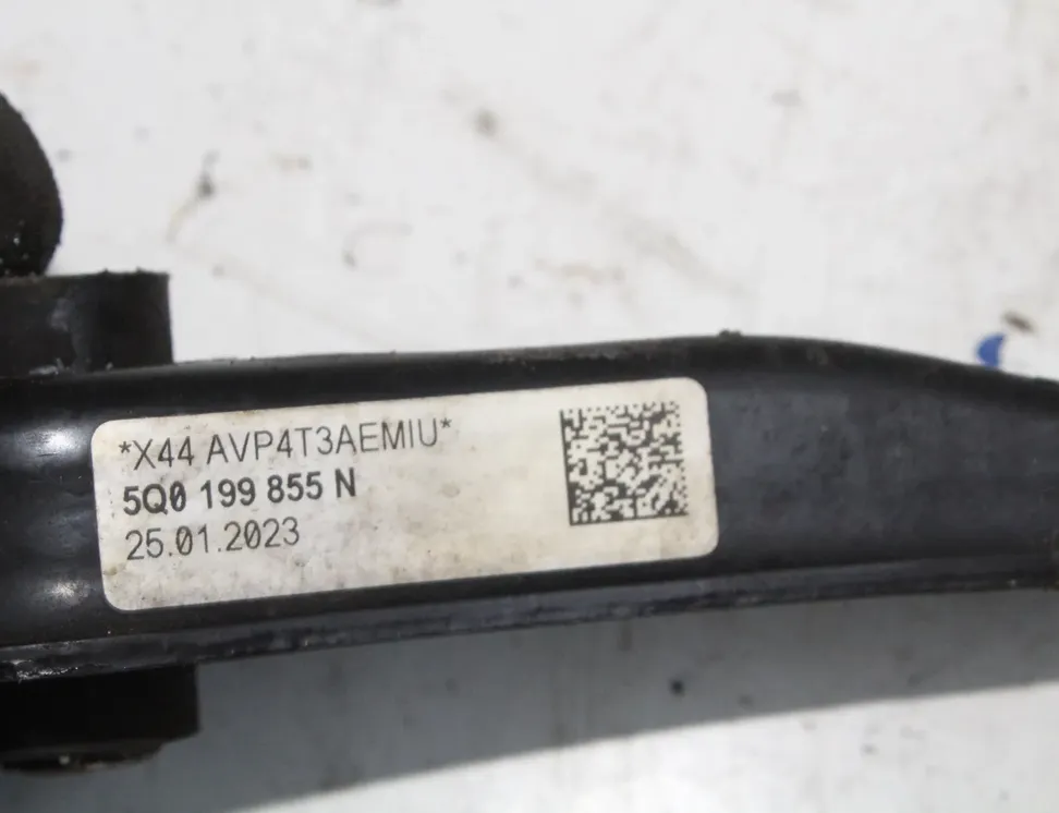 VOLKSWAGEN Golf 8 generation (2019-2023) Монтаж на скоростна кутия 5Q0199855N 31927134