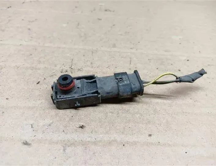 SKODA Octavia 3 generation (2013-2020) Други части на двигателното отделение 5Q0906207 27950297