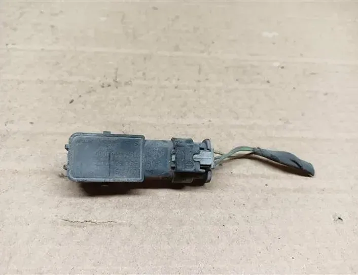 SKODA Octavia 3 generation (2013-2020) Други части на двигателното отделение 5Q0906207 27950297