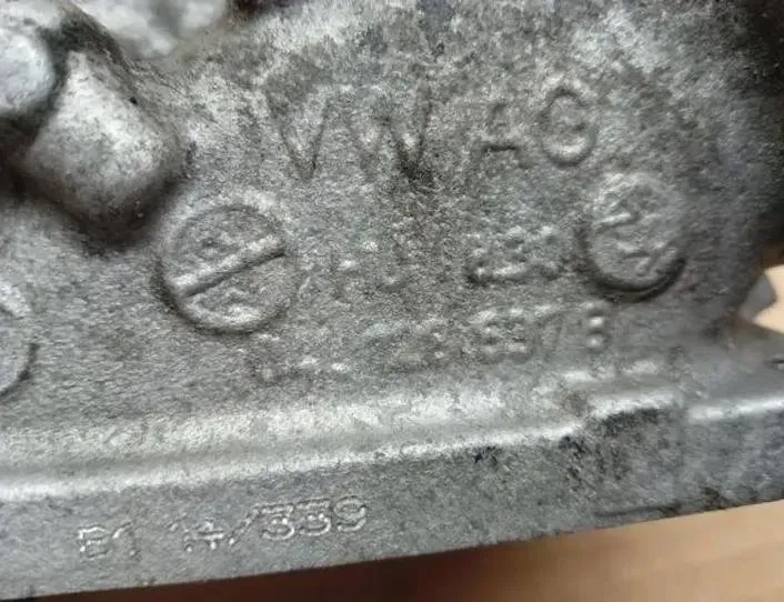 VOLKSWAGEN Variant VII TDI (2014-2024) Тръба за всмукване на въздух 04L128537B 27950442