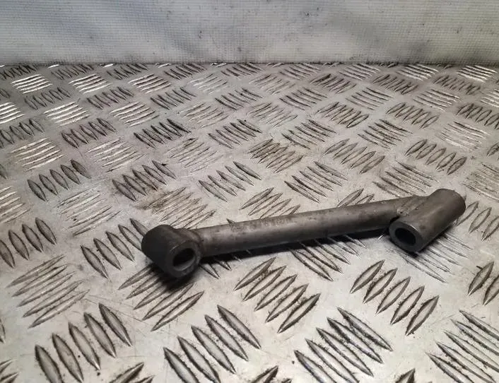 SKODA Superb 3 generation (2015-2023) Други части на двигателното отделение 04L129723A 25155369