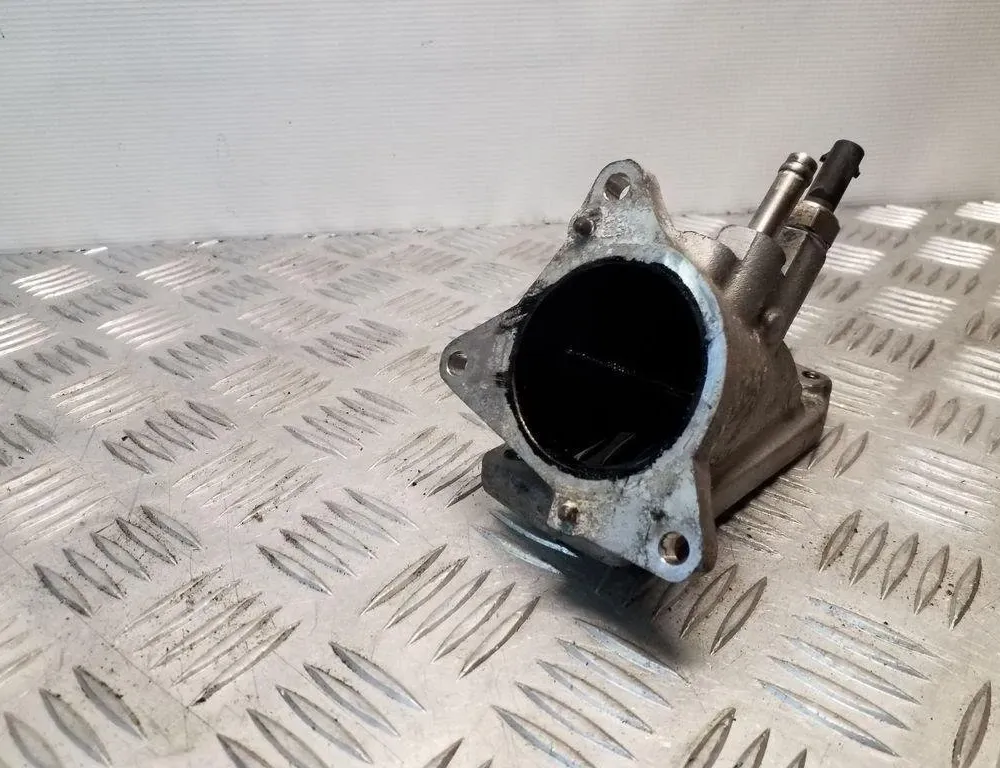 SKODA Octavia 3 generation (2013-2020) Тръба за всмукване на въздух M160864B,04L128537B 32150362