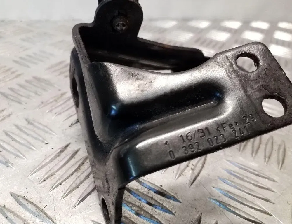 SKODA Octavia 3 generation (2013-2020) Други части на двигателното отделение 32150366