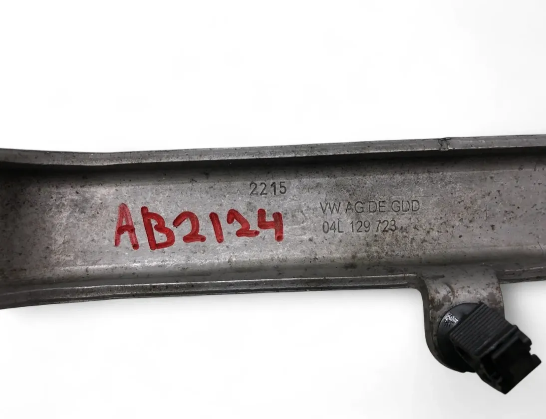 SKODA Octavia 3 generation (2013-2020) Други части на двигателното отделение 04L129723 31578449