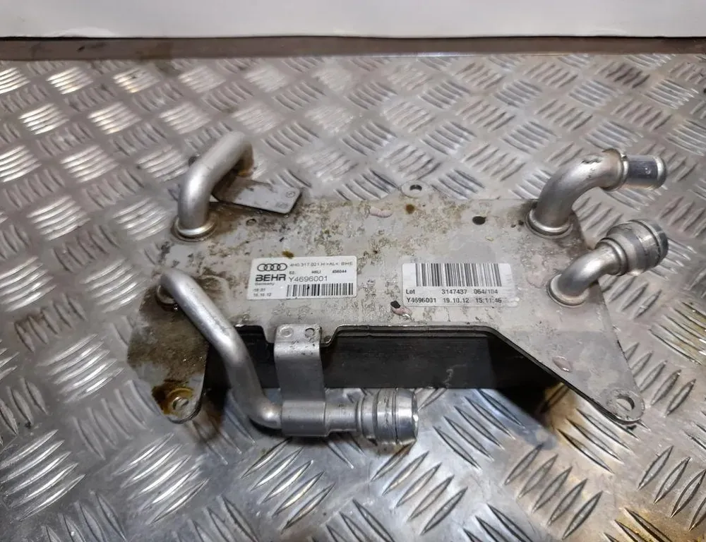 AUDI A6 C6/4F (2004-2011) Маслен охладител 4H0317021H 33410311