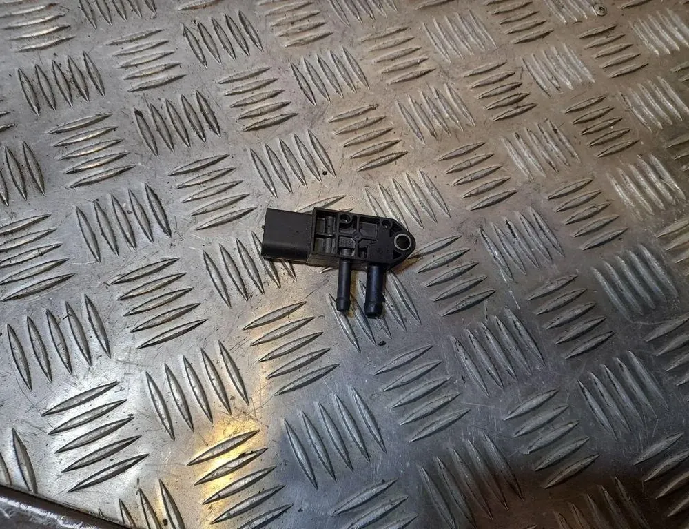 VOLKSWAGEN Passat B7 (2010-2015) DPF сензор за налягане 076906051B 33413181