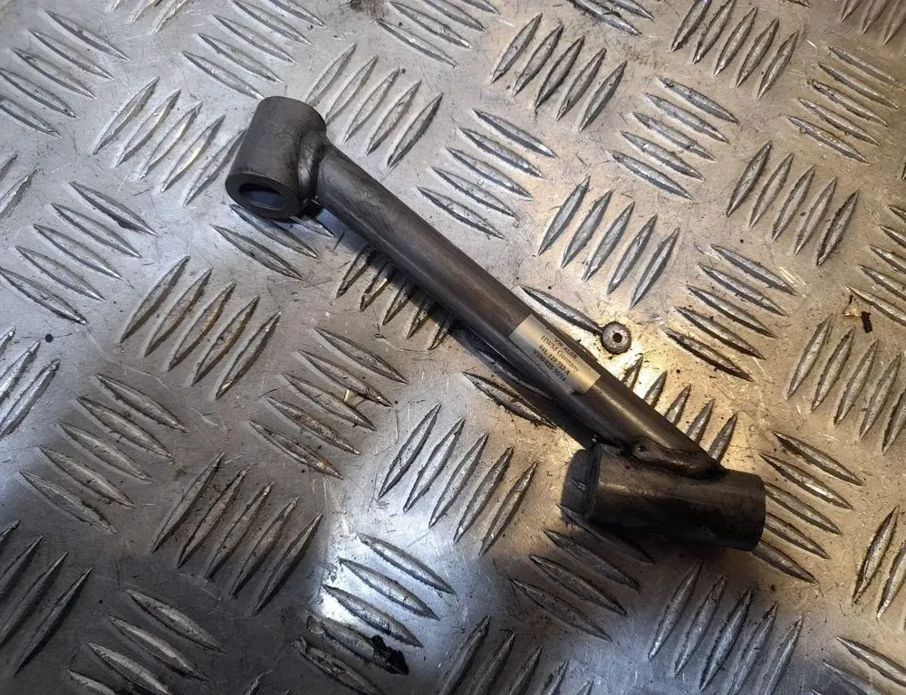 VOLKSWAGEN Jetta 3 generation (1992-1998) Други части на тялото 04L129723A 33416343