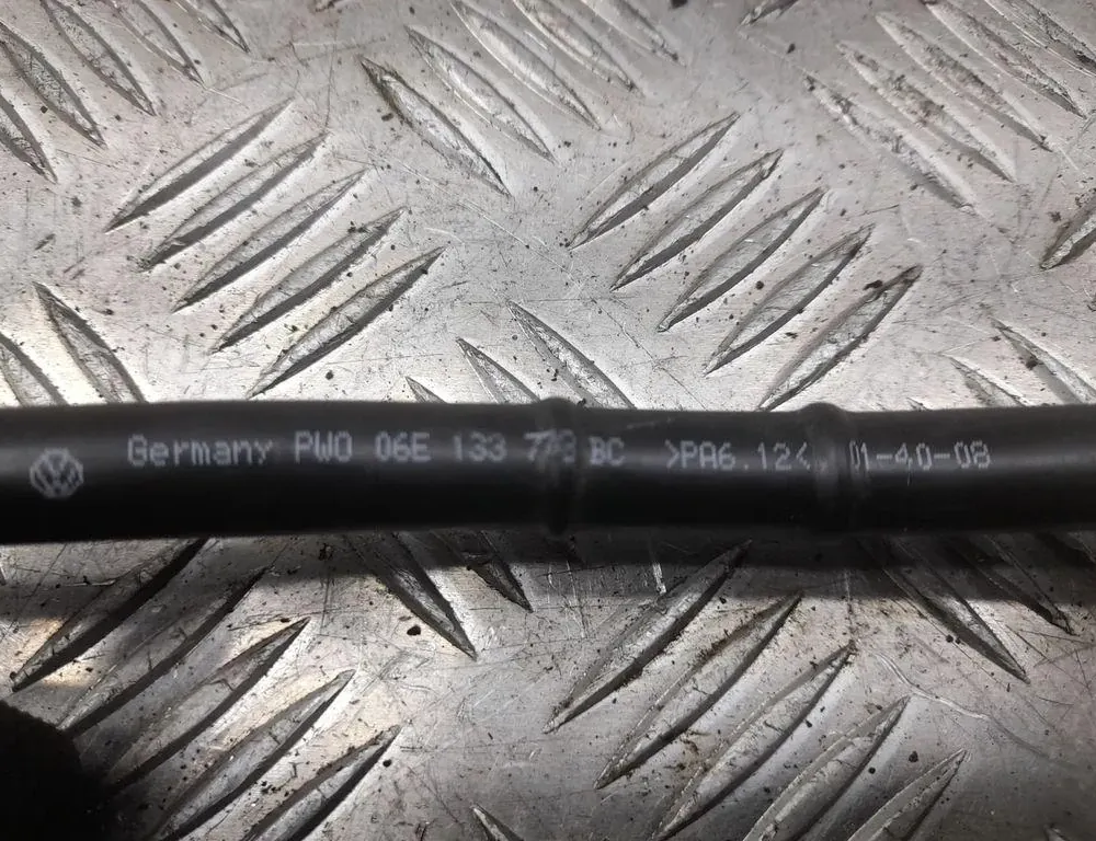 AUDI A6 C6/4F (2004-2011) Вакуумна тръба 06E133773AL 33423877