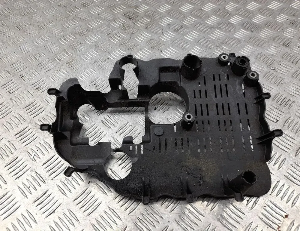 AUDI A4 B9/8W (2015-2024) Допълнителни вътрешни части на двигателя 06J103138F 33425178