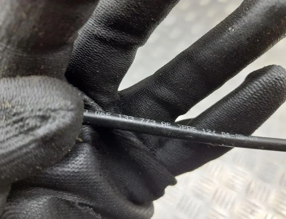 AUDI A6 C6/4F (2004-2011) Вакуумна тръба 06E133773AF 33425216