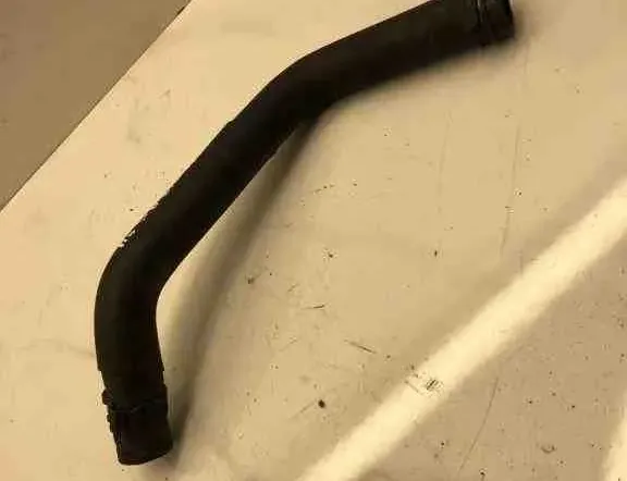 AUDI A6 C6/4F (2004-2011) Вакуумна тръба 32603724