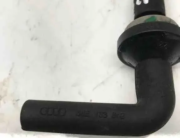 AUDI A6 C6/4F (2004-2011) Вакуумна тръба 06E133642 32603825