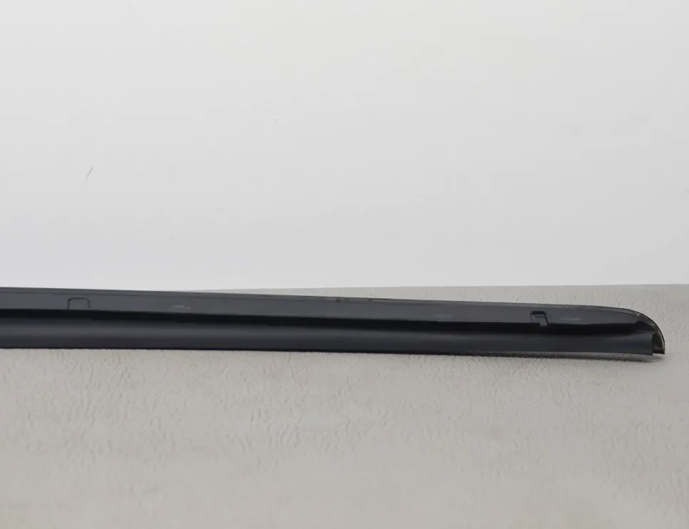 AUDI A4 B9/8W (2015-2024) Ляво вертикално покритие на предното стъкло 8W0854327C 10876583