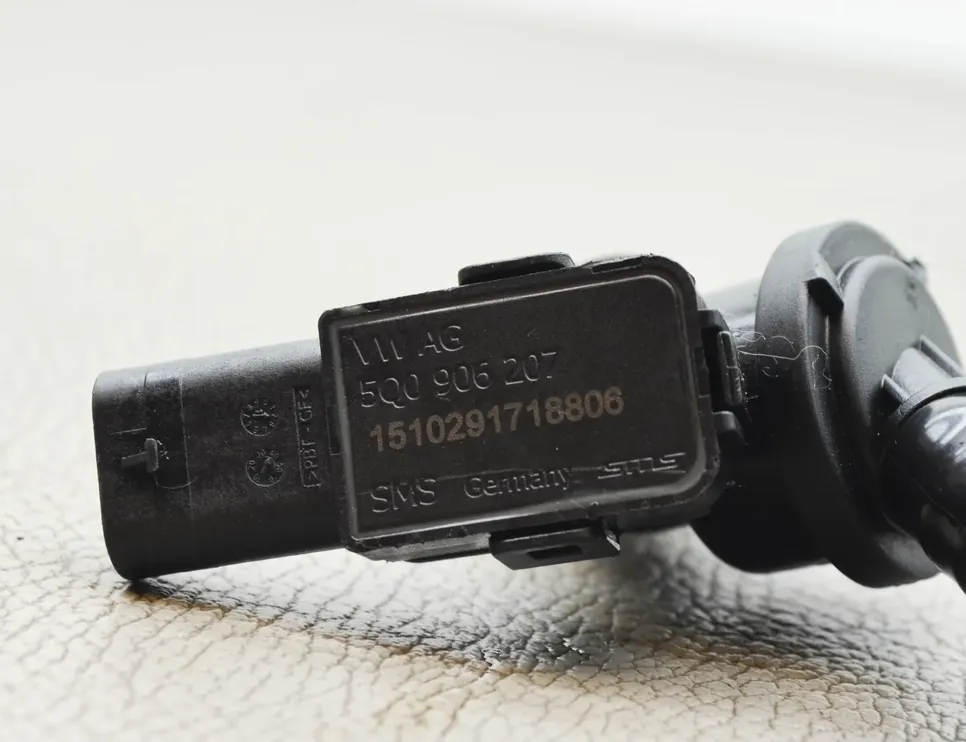 AUDI Q7 4M (2015-2024) Вакуумна тръба 4M0611933B,5Q0906207 11485409