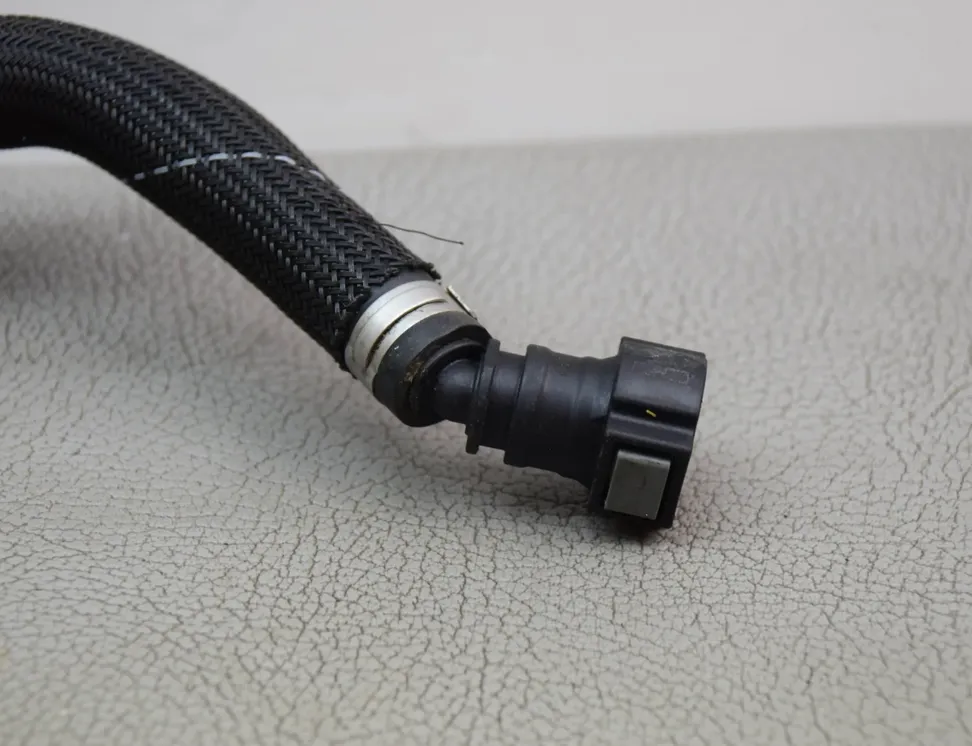 AUDI A4 B9/8W (2015-2024) Вакуумна тръба 5Q0906207,8W1611931Q 21183752