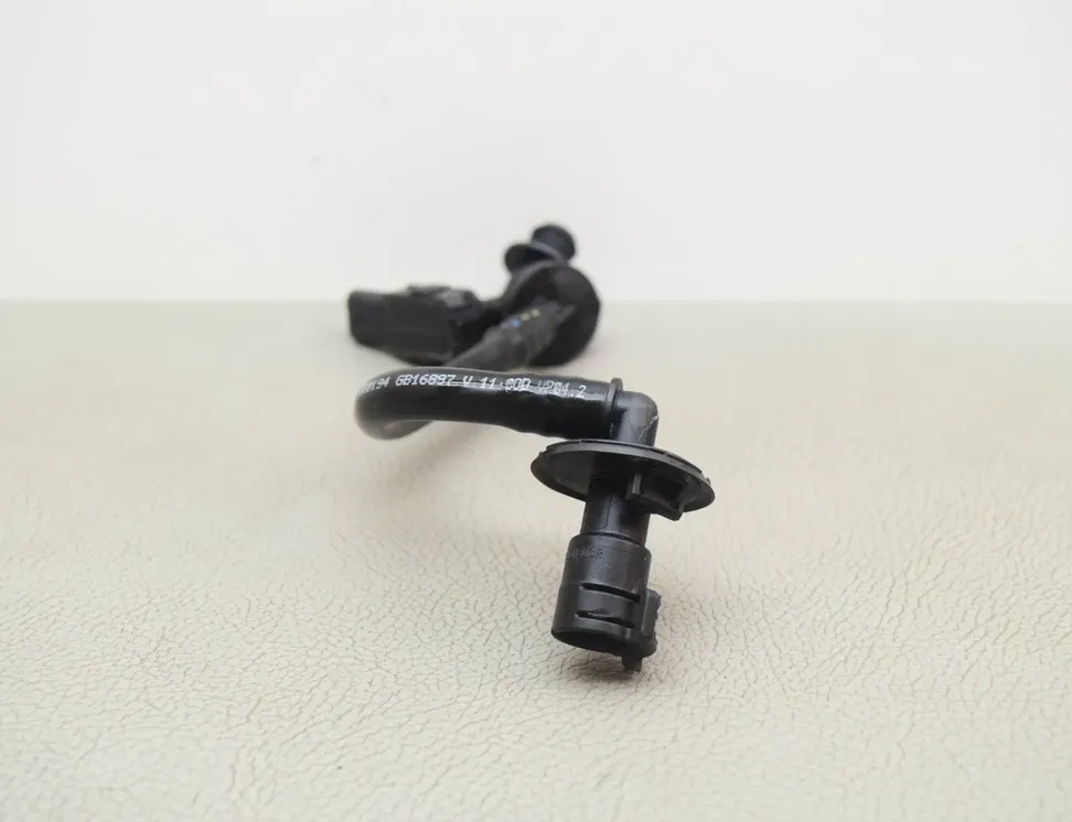 AUDI A4 B9/8W (2015-2024) Вакуумна тръба 5Q0906207,8W1611931 22751461