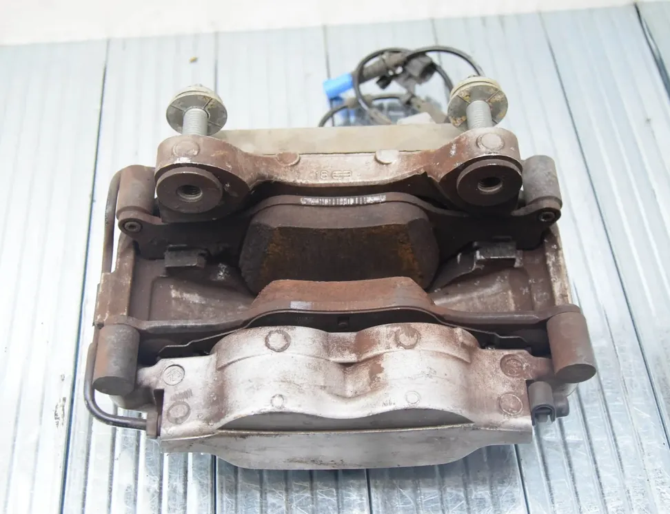 BMW iX3 1 generation (G08) (2020-2024) Преден ляв спирачен апарат 688583902 33122022