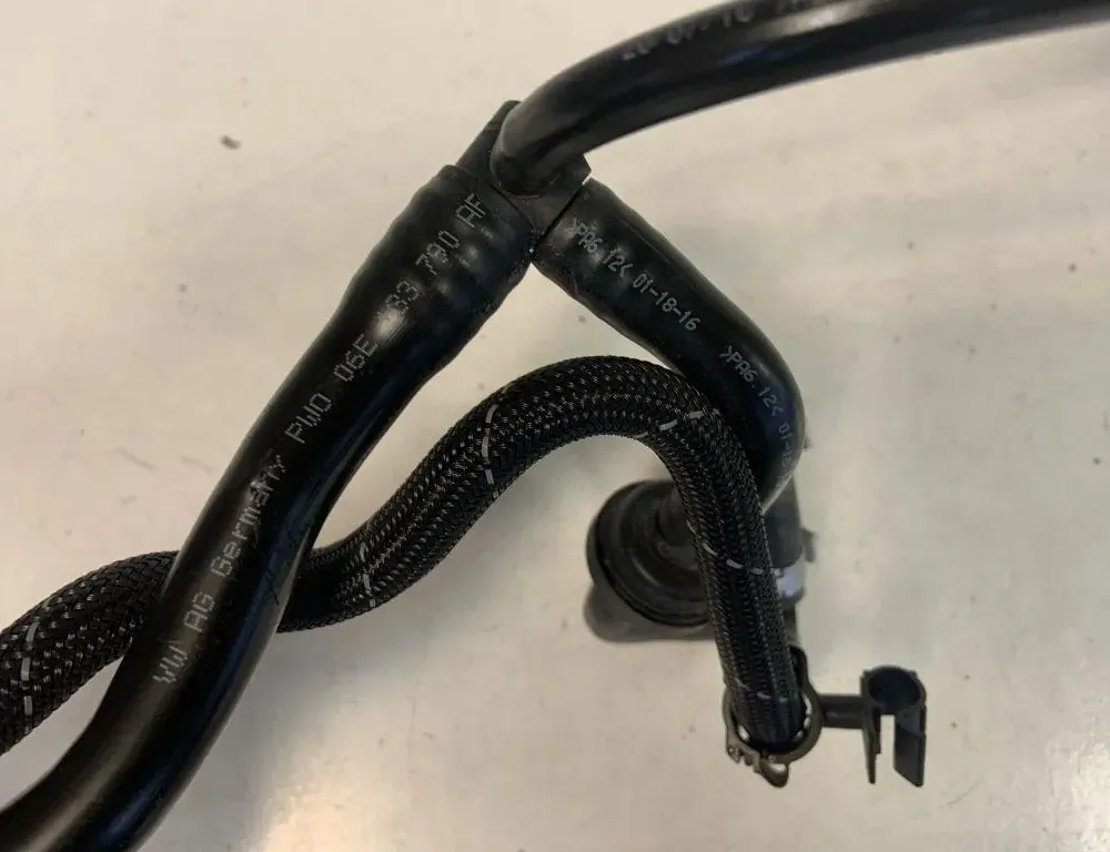 AUDI Q7 4M (2015-2024) Вакуумна тръба 06E133790AF 33826975