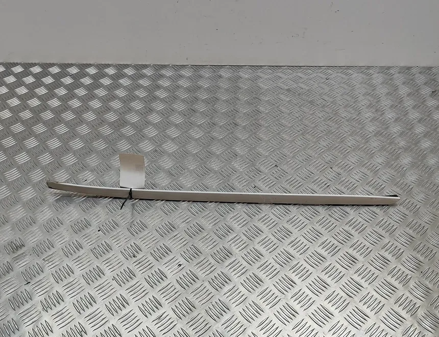 BMW X5 F15 (2013-2018) Ляво вертикално покритие на предното стъкло 7292405 24623661