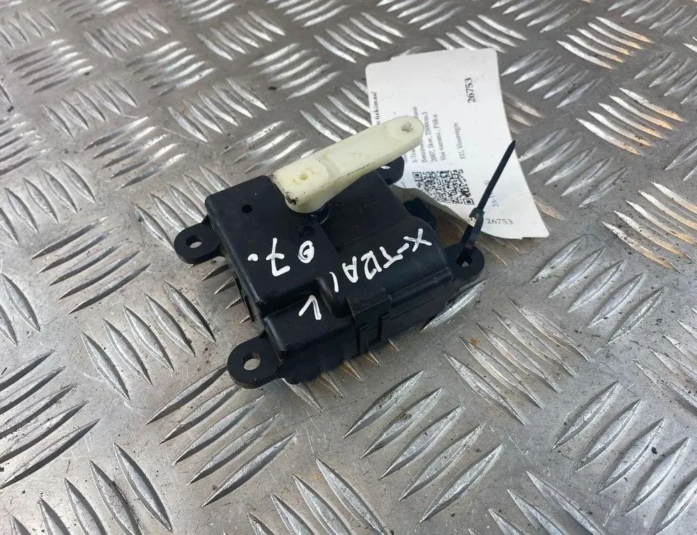 NISSAN X-Trail T30 (2001-2007) Задвижващ механизъм на клапата на вътрешния нагревател 3J11030840 31591853