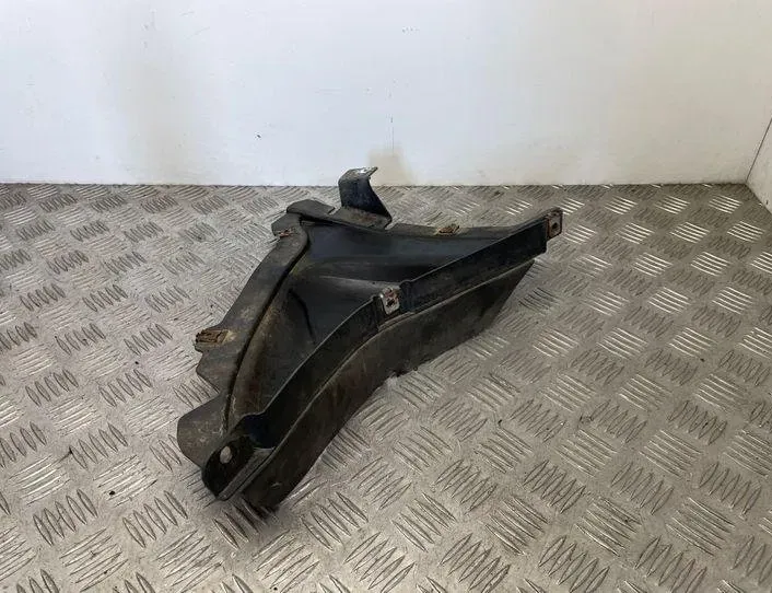 BMW 5 Series F10/F11 (2009-2017) Предна дясна вътрешна обшивка на арката 51757186517,7186517 21448066