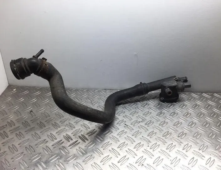 VOLKSWAGEN Golf 5 generation (2003-2009) Тръба за маркуч за охлаждаща течност 038121132,038121132D 22372828
