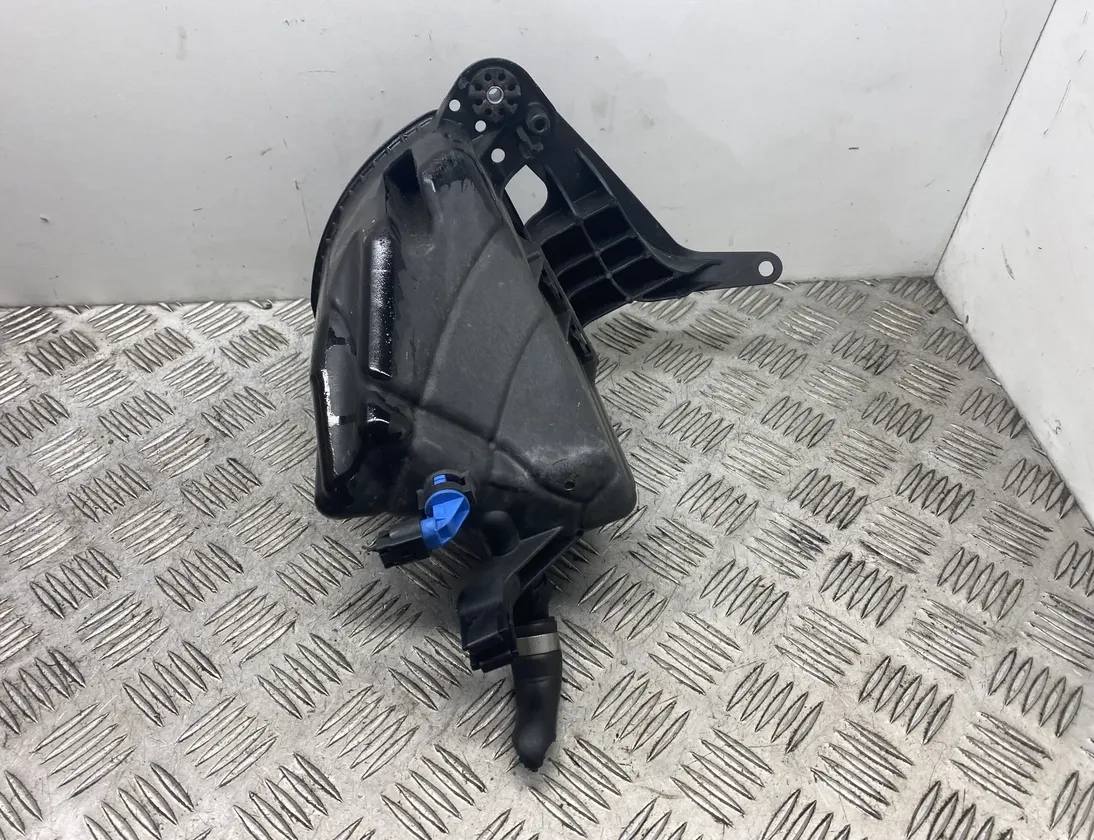 BMW 5 Series F10/F11 (2009-2017) Резервоар за разширителен резервоар за охлаждаща течност 17137601949,7601949 23892478