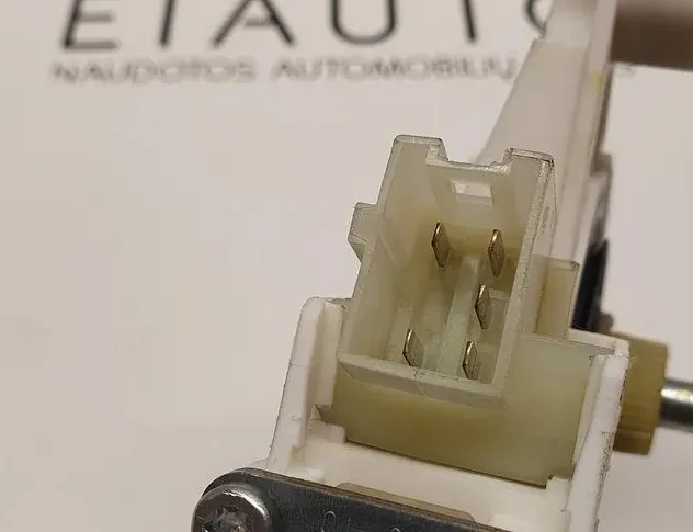 MERCEDES-BENZ C-Class W204/S204/C204 (2004-2015) Мотор за управление на прозореца на задната лява врата 0130822505,A2048200542 33954754