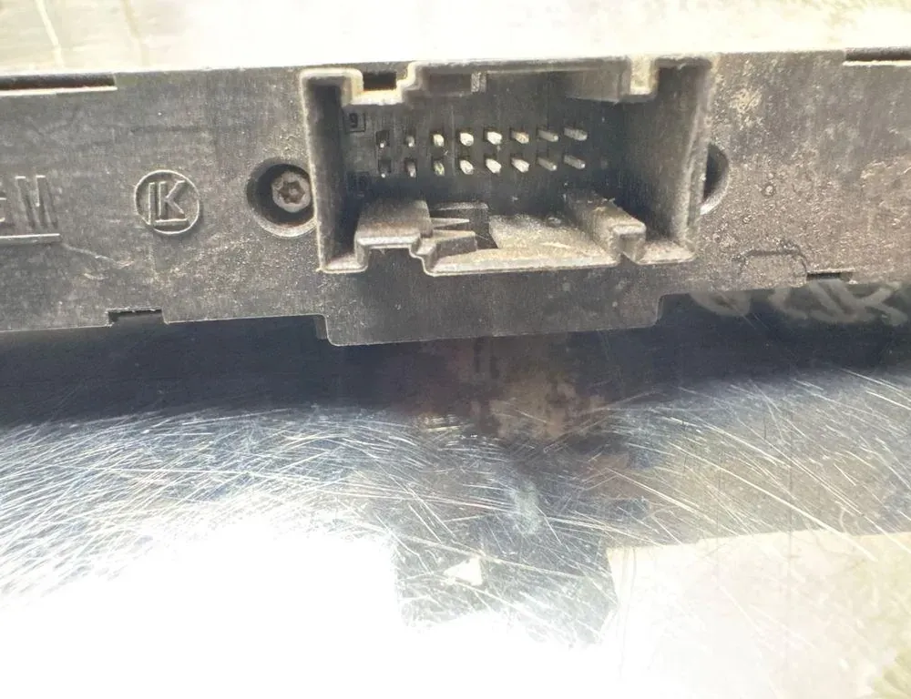 OPEL Astra H (2004-2014) Бутон за опасност 13100105 34544367