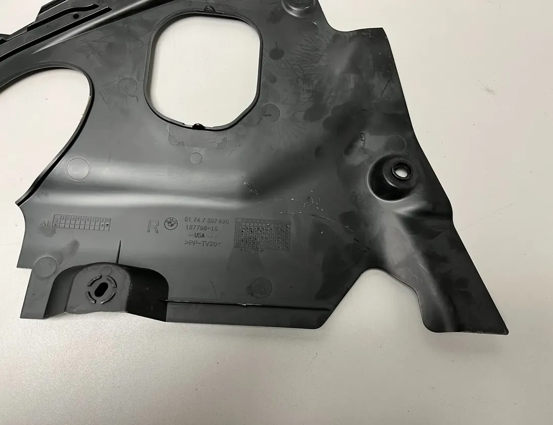 BMW X3 G01 (2017-2024) Други части на двигателното отделение 7397490 34987349