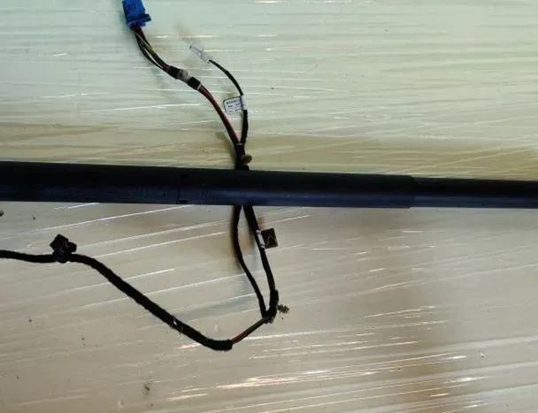 MERCEDES-BENZ GLA-Class X156 (2013-2020) Мотор за плавно затваряне на багажника на задната врата A1568900230 34662375