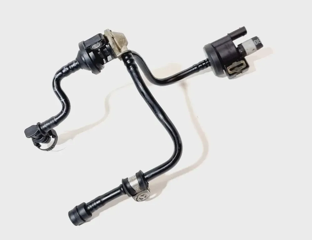 AUDI 100 4A/C4 (1990-1994) Вакуумна тръба 06H906517B,06H906517 34075897