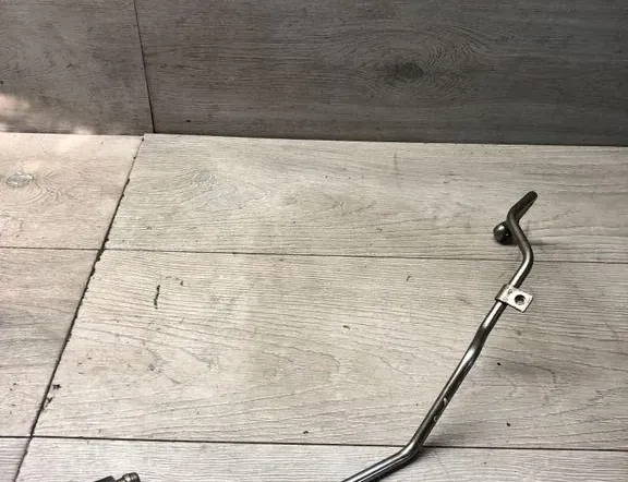 VOLKSWAGEN Passat B7 (2010-2015) Тръба за смазване на турбината 03L145771N 34995848