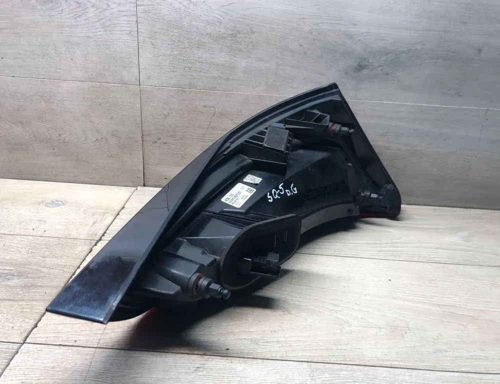 AUDI Q5 8R (2008-2017) Задна дясна задна лампа AU416PAT2,21240201,8R0945094C 34994773