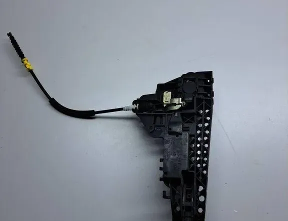 AUDI Q5 8R (2008-2017) Рамка на вътрешната дръжка на предната дясна врата 8T0837167A 34995104