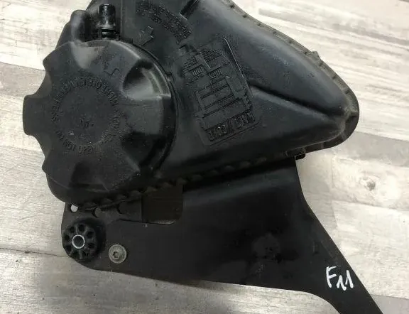 BMW 5 Series F10/F11 (2009-2017) Разширителен съд 17137601949 34993689