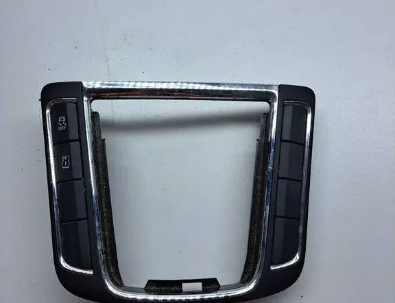 SKODA Superb 2 generation (2008-2015) Пластмасова облицовка на нивото на превключване на скоростите 3T0863212 34992923