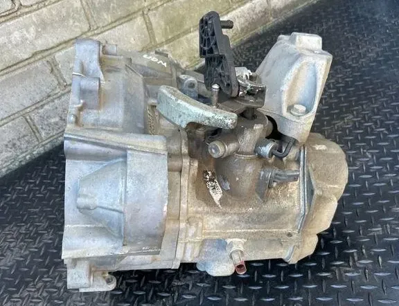 VOLKSWAGEN Golf 7 generation (2012-2024) Скоростна кутия UDM040919 34983559