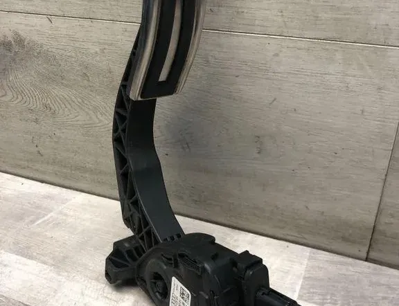 AUDI Q5 8R (2008-2017) Педал на газта 4H1723523 34995270